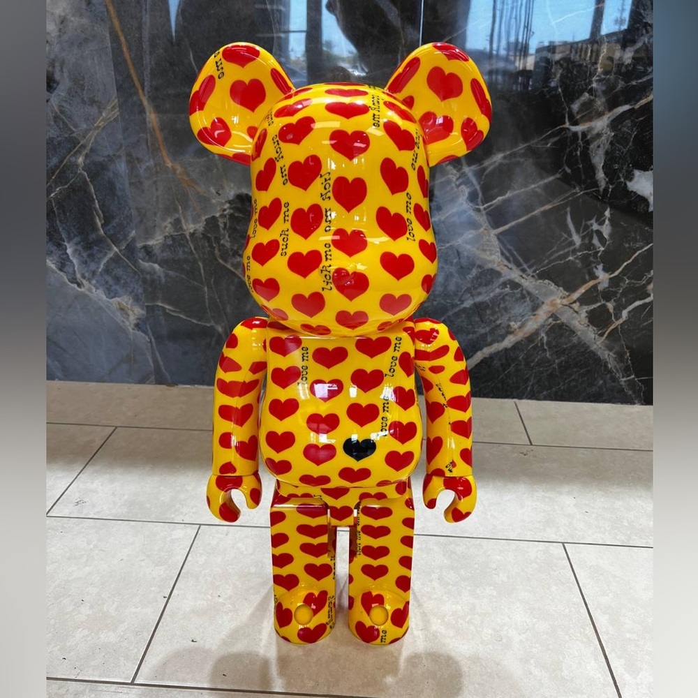 Medicom Bearbrick Yellow Heart Amplifier 23th Memorial 1000% Be@rbrick